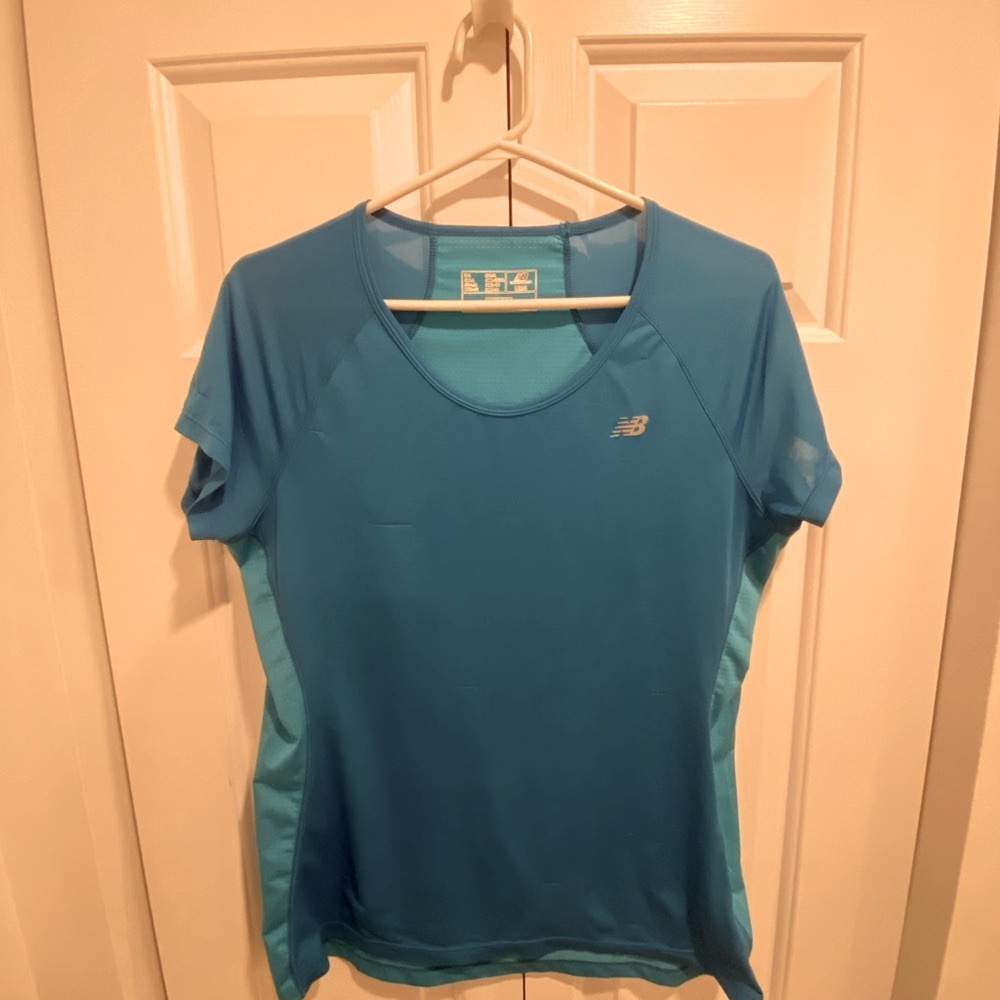 New Balance athletic shirt women L – running gym quick dry top